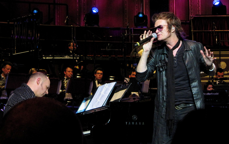 Wix Wickens and Glenn Hughes performing This Time Around. Photo: Moth Clark